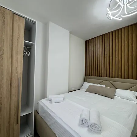 Апартаменты Sunlit Дуррес